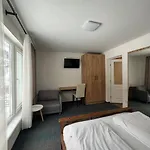 Silveroks Otel *