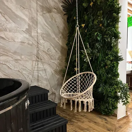 Отель Silveroks *