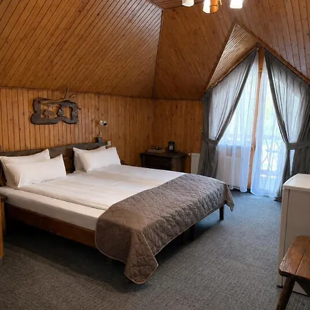 Silveroks Hotel