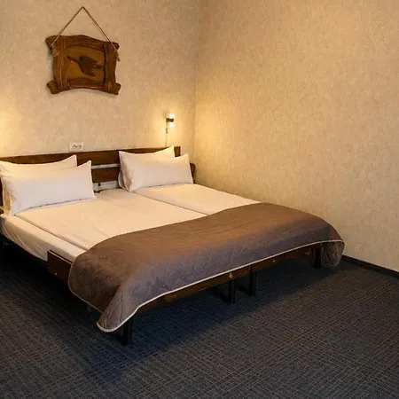 Silveroks Hotel *