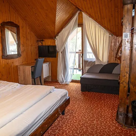 Silveroks Hotel